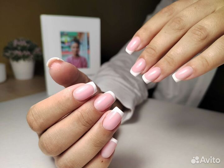 Маникюр, художественная роспись ногтей