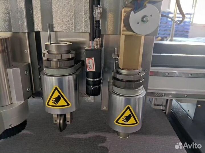 Планшетный режущий плоттер T-CUT DC 3020