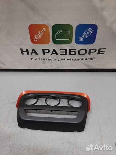 Накладка на центральную консоль (торпеды) Chery