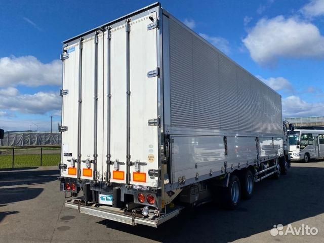 Промтоварный фургон Isuzu CYH, 2008