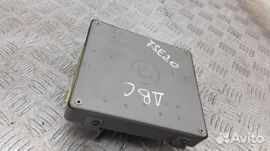 Блок управления двигателем mazda 626 GE (7SE20PF01