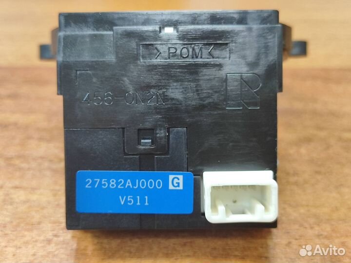 Датчик угла поворота Subaru 27582AJ000