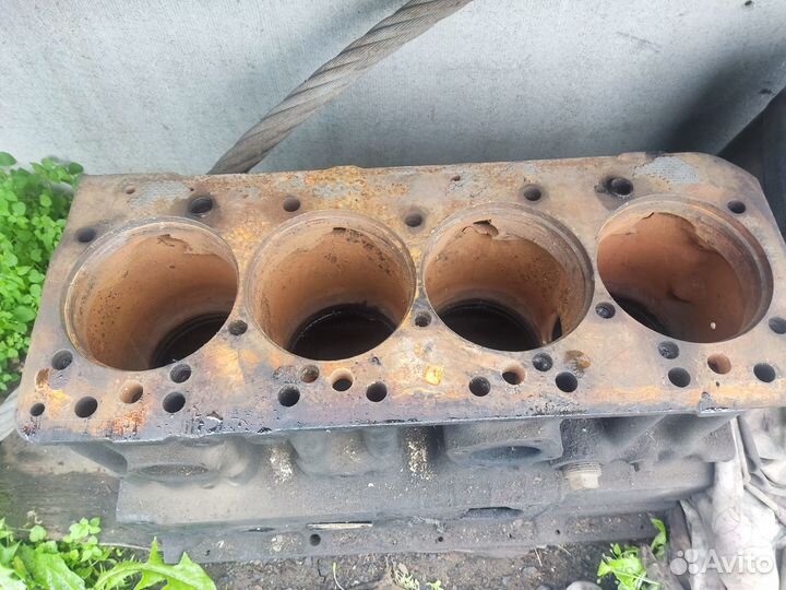 Блок двигателя