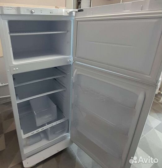 Холодильник бу 3 месяца