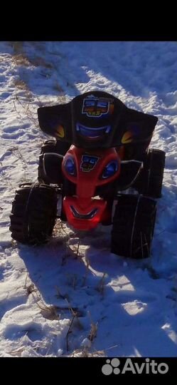 Детский квадроцикл на аккумуляторе