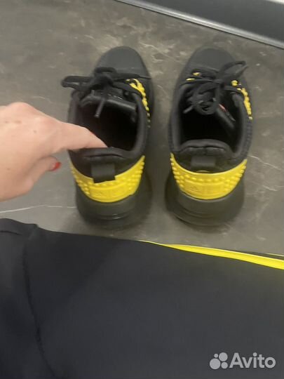 Кроссовки adidas