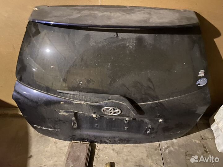 Дверь пятая Toyota corolla fielder 141nze