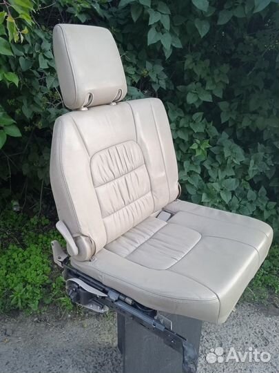 3 ряд сиденья toyota land cruiser 100 кожа беж