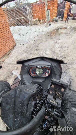 Продам снегоход BRP 1200