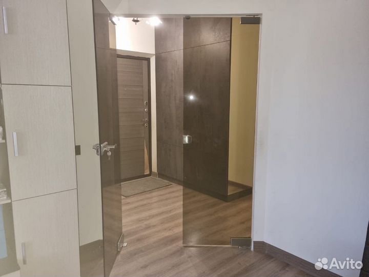 Двери из закаленного стекла