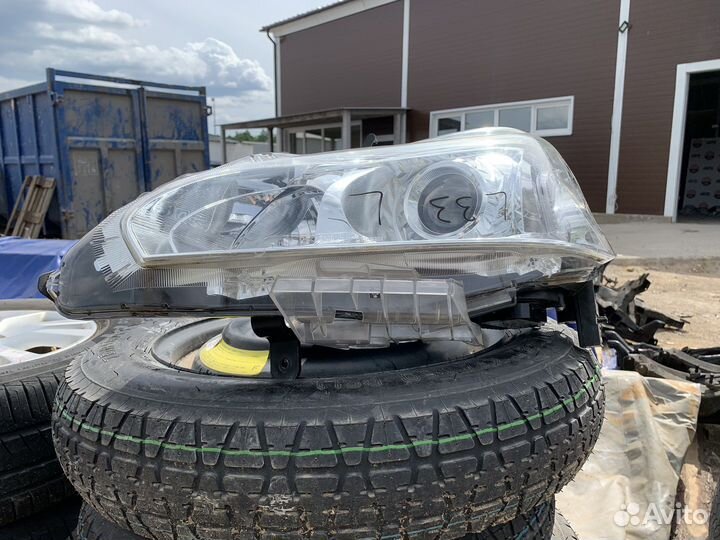 Фара левая ксенон адаптив Nissan Teana L33