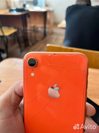 iPhone Xr, 64 ГБ