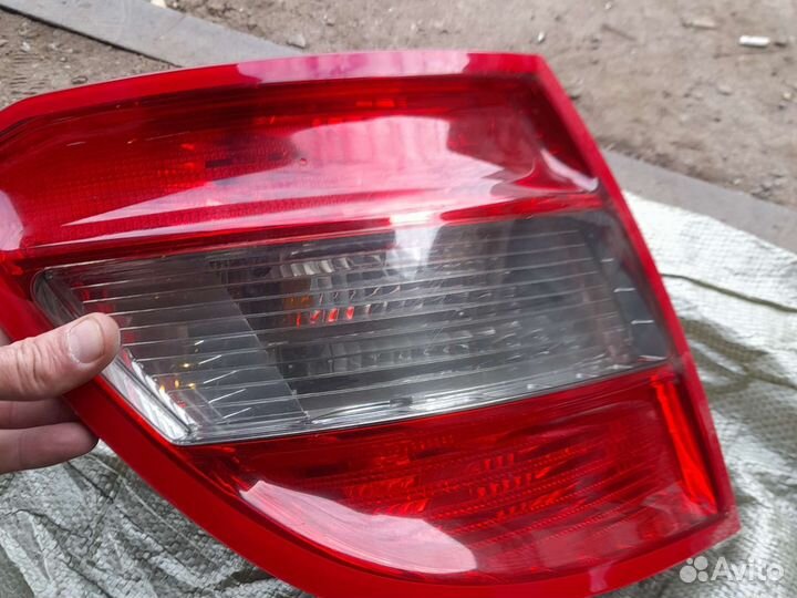 Задние фонари на mercedes w204