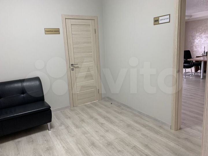 Офис, 300 м²