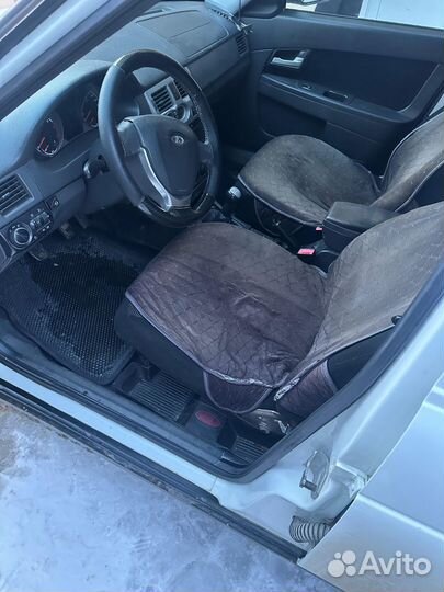 LADA Priora 1.6 МТ, 2012, 200 000 км