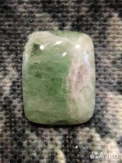 Кабошон флюорит