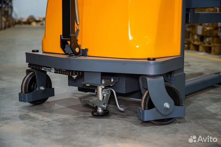 Электрический штабелер