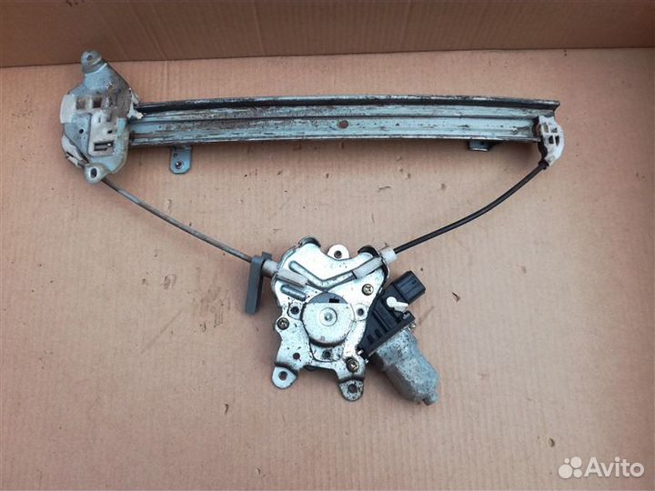 Стеклоподъемник задний левый Mitsubishi Lancer 9