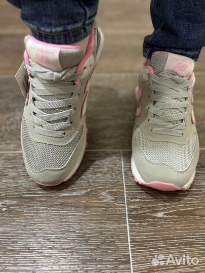 Кроссовки новые женские NB 574