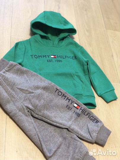 Костюм детский Tommy Hilfiger на флисе новый