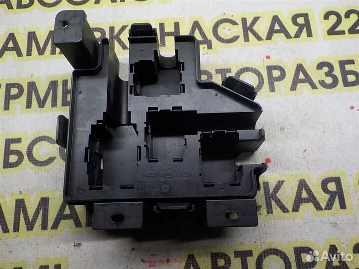 Корпус блока предохранителей Hyundai Santa Fe (CM