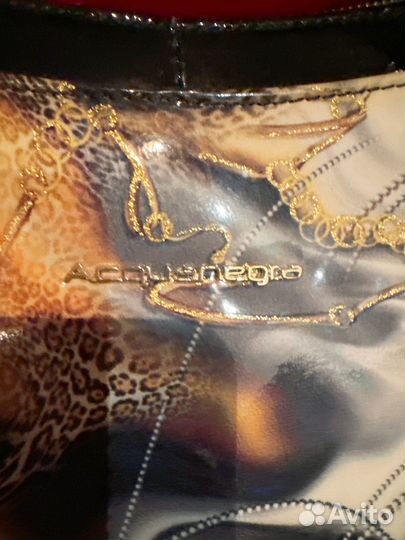 Сумки лакированные со стразами и желтая