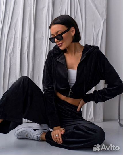 Спортивный костюм женский новый