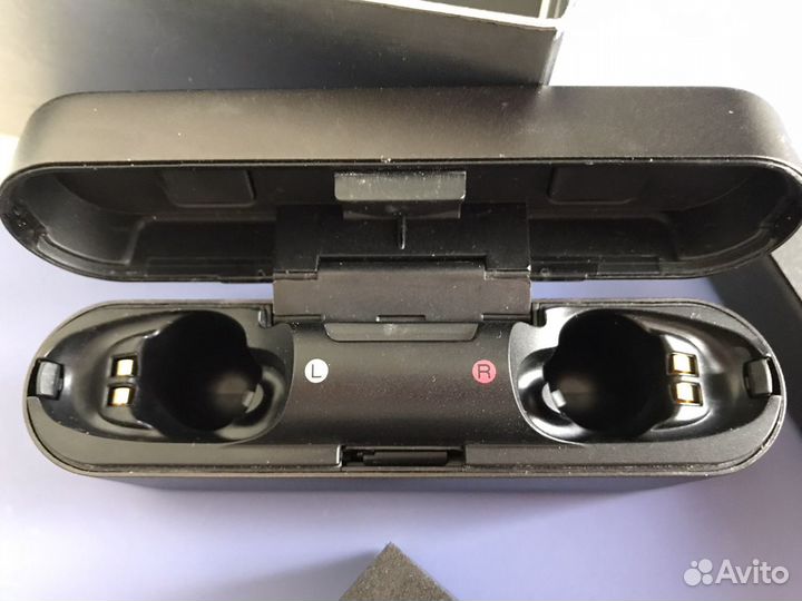 Беспроводные наушники Sony