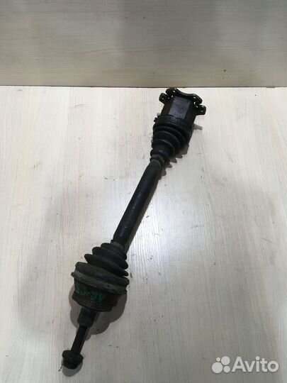 Полуось передняя левая Ауди А6 С5 АКПП 2.4