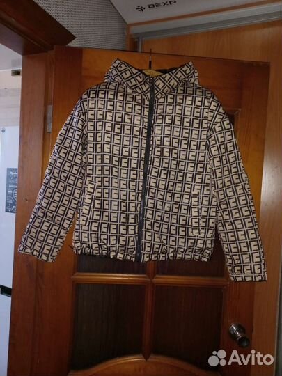 Куртка демисезонная женская 48 размер