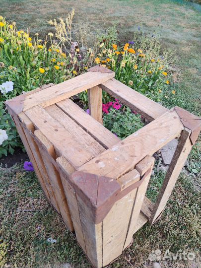 Деревянный ящик для бутылок