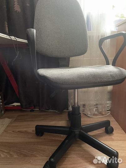Компьютерное кресло