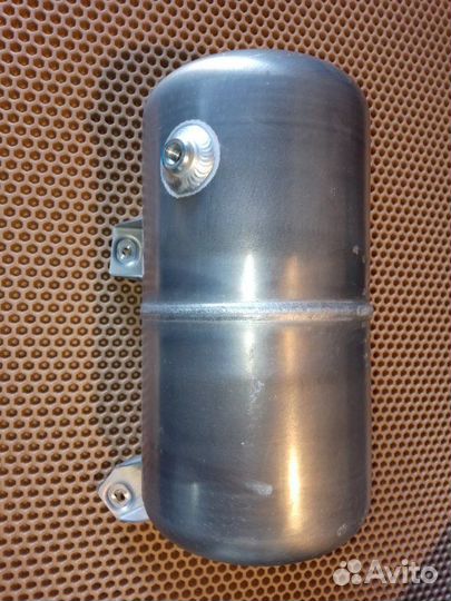 Ресивер пневмоподвески Audi A8 D4 long 4.2 cdra