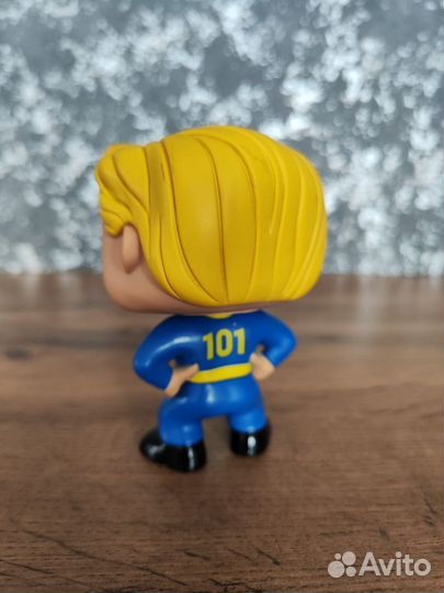 Фигурка vault boy