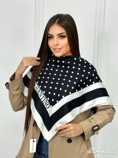 Платок женский шелковый Valentino