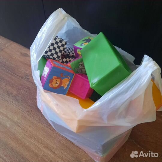 Пакет кубиков (4 вида) +Пирамидка