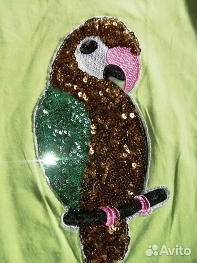 Футболка с попугаем