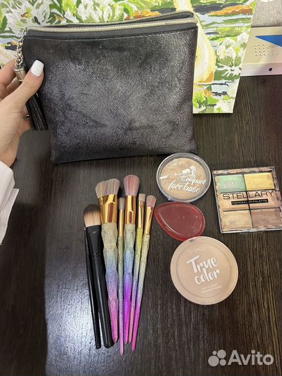 Кисточки для макияжа+ косметика