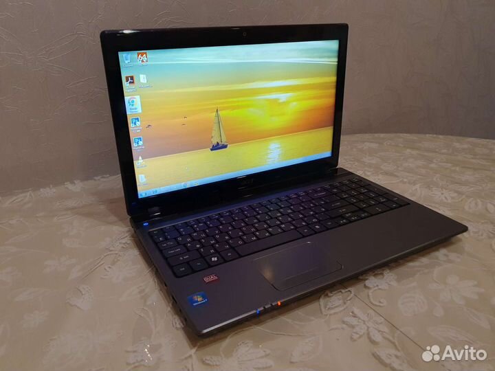 Ноутбук Acer 5560g