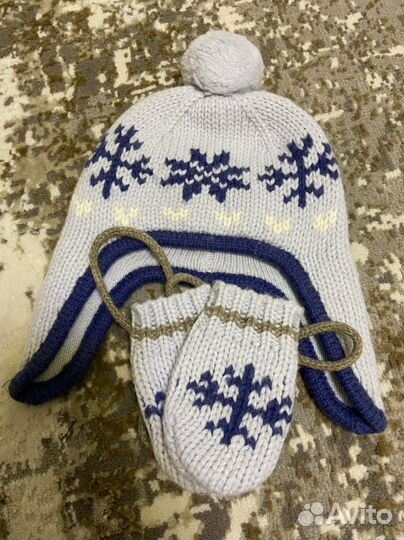 Комплект шапка и варежки