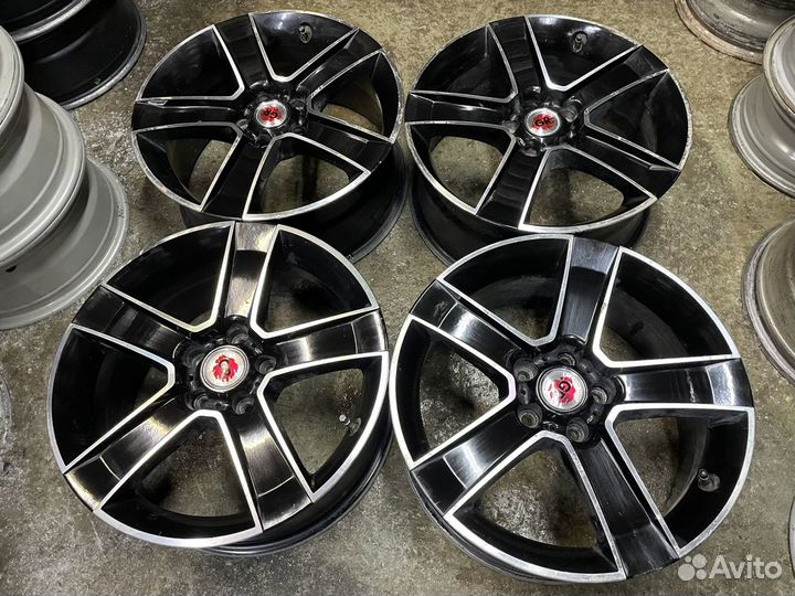 Диски литые GR R18 5*114,3