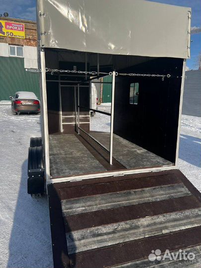 Прицеп коневозка
