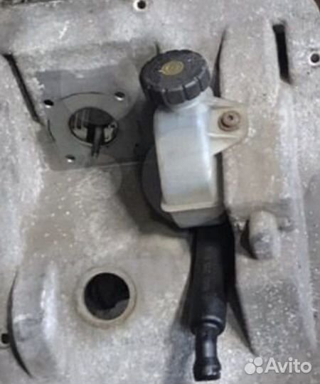 Главный цилиндр cцeплeния (пентуcин) Атего