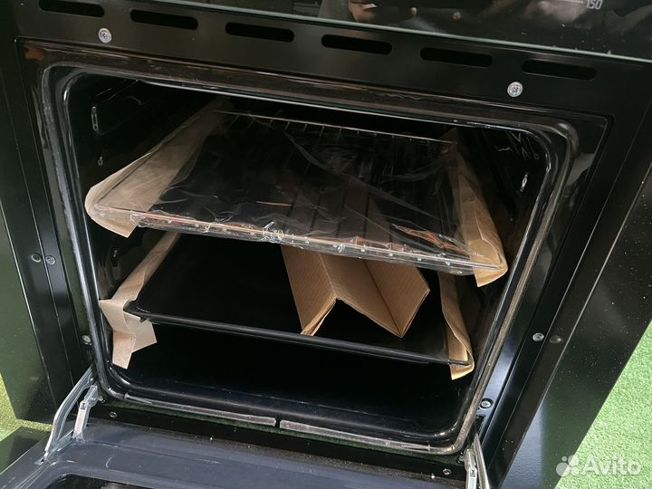 Духовой шкаф Weissgauff EOV 166 LB