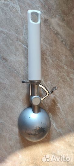 Ложка для мороженого 60 мм. С механиз. ghidini