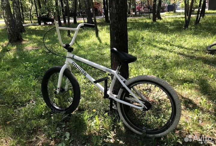 Трюковой велосипед BMX