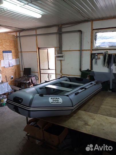 Новые Надувная лодка пвх Килевая 300