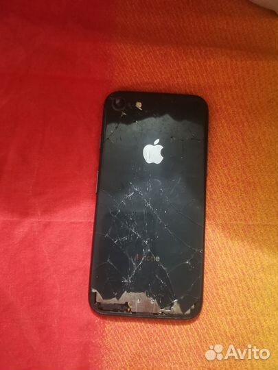 iPhone 8, 64 ГБ