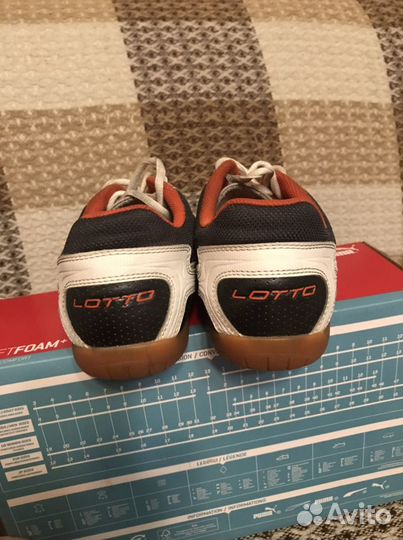 Футзальные бутсы Lotto р-р 42