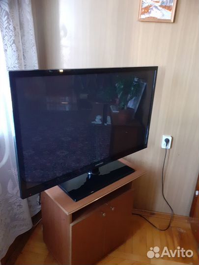 Телевизор samsung